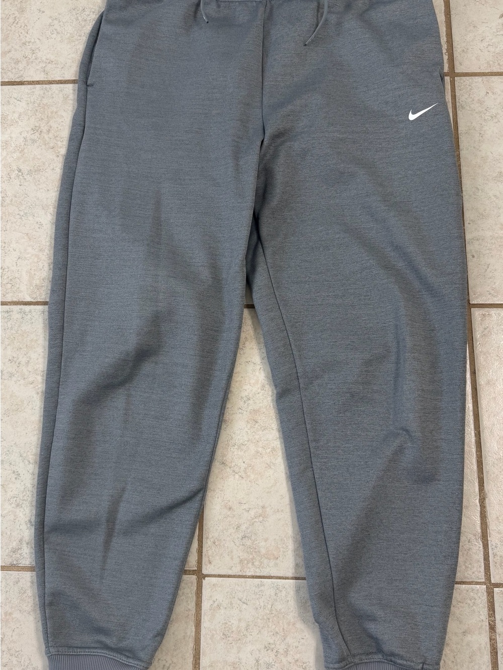 Nike women’s  Heather Gray Logo Jogger Sweatpants